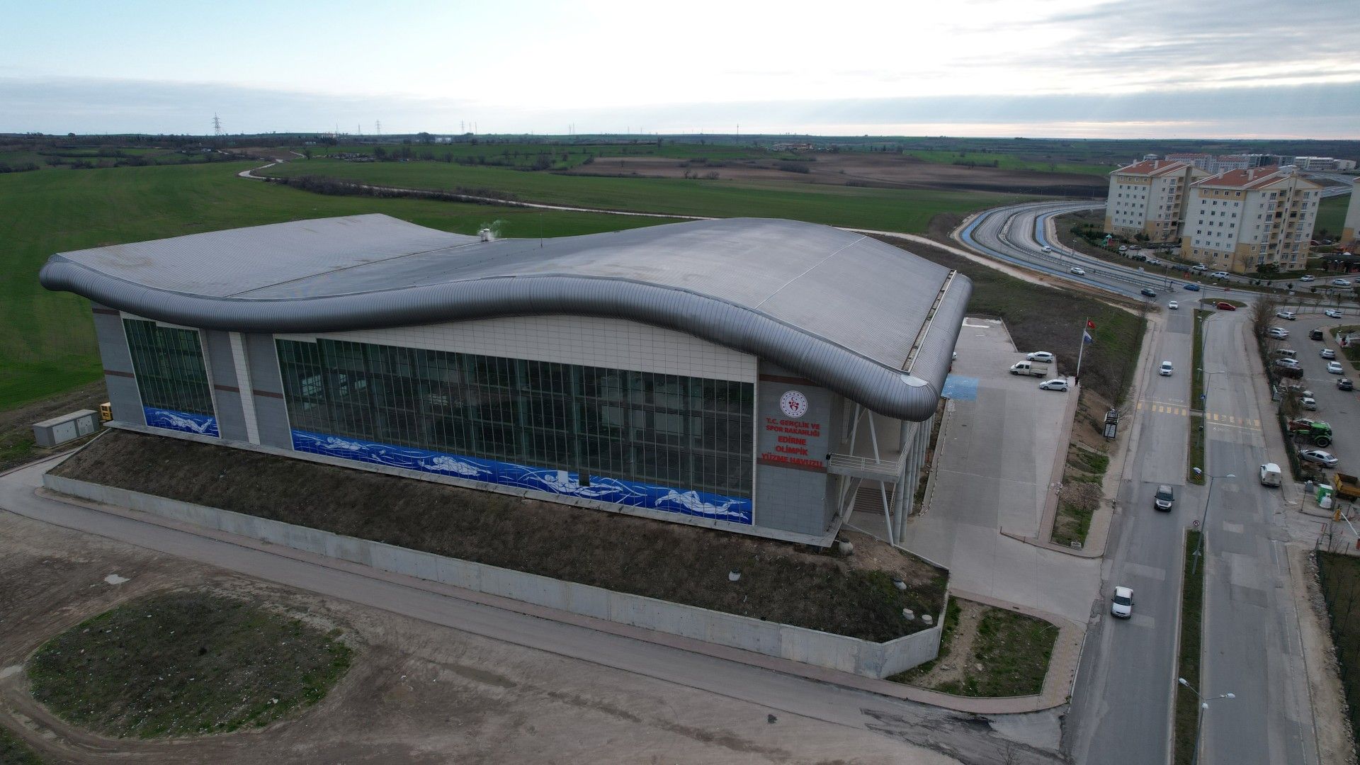 Edirne Yarı Olimpik Kapalı Yüzme Havuzu