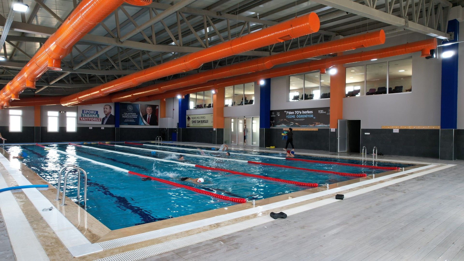 Keşan Yarı Olimpik Kapalı Yüzme Havuzu
