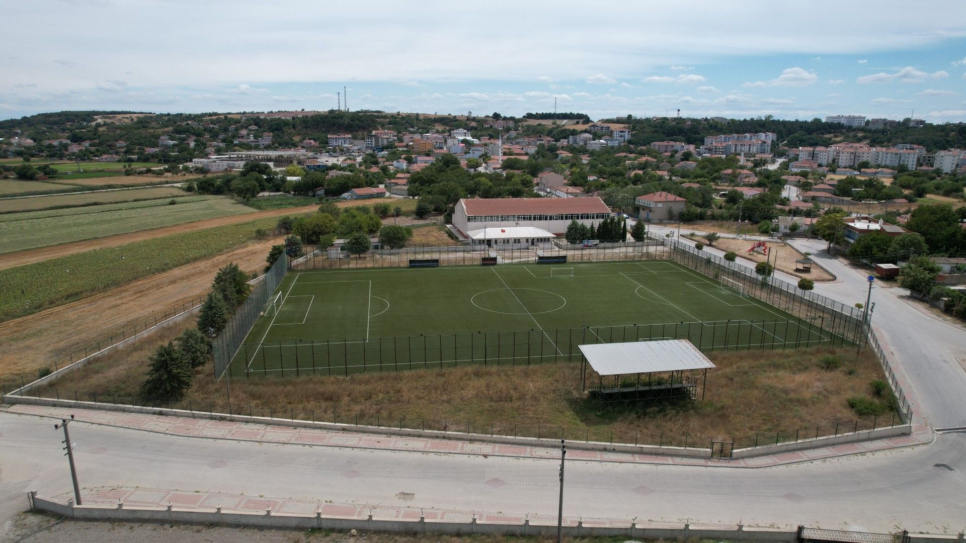 İpsala Sentetik Çim Yüzeyli Futbol Sahası