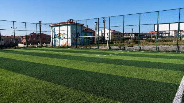 Aşağı Zaferiye Mah. (Ela Premium Yanı)Halısaha
