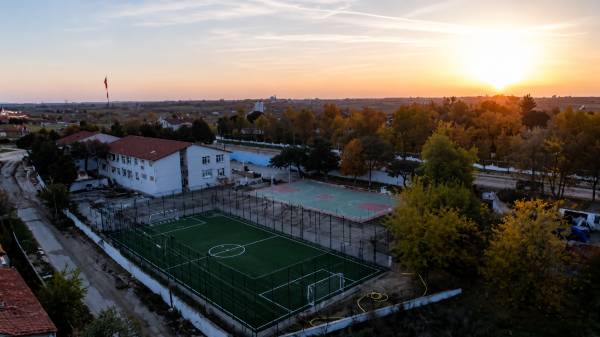 Kırcasalih Beldesi Halı Saha