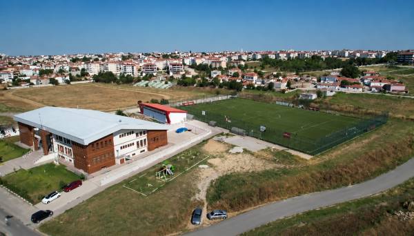 Şehsuvarbey Mahallesi Halı Saha